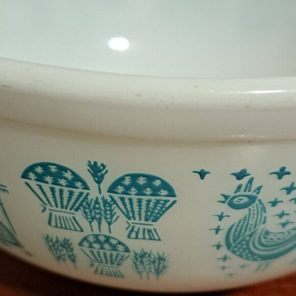 Pyrex Vintage 403 Amish Butterprint 2 1/2 Quart Round Mixing Serving Bowl - Picture 5 of 9